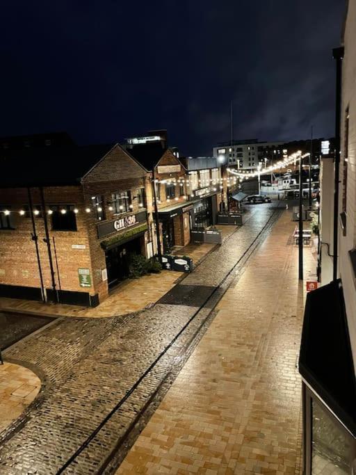 The Flat On Humber Street Appartement Kingston upon Hull Buitenkant foto
